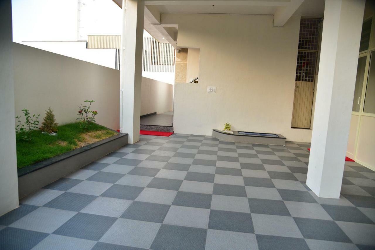 Elegant Serviced Apartment Mysore Exterior photo